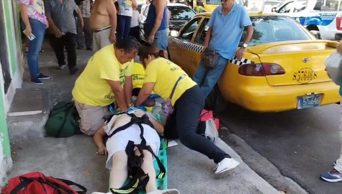 Mujer pierde la vida tras ser atropellada en Cuscatancingo