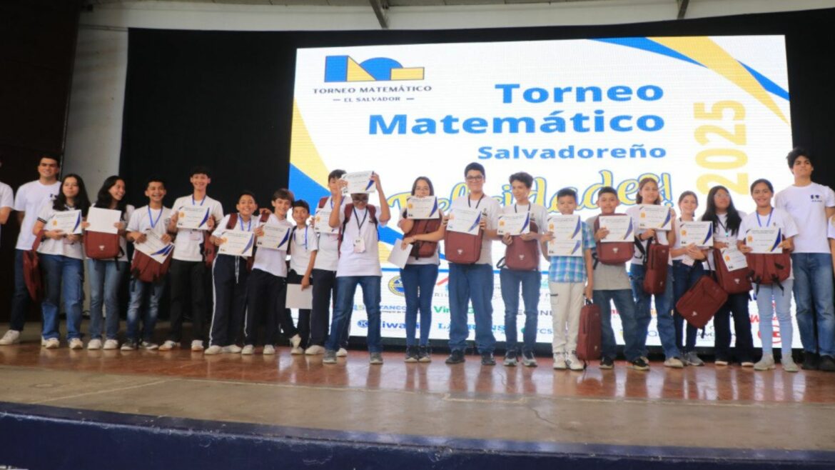 La Academia Británica Cuscatleca realizó Torneo Matemático