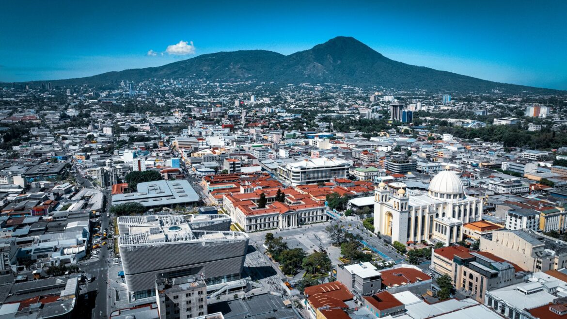 BID avala préstamo por $500 millones para la sostenibilidad macroeconómica y fiscal tras acuerdo con el FMI