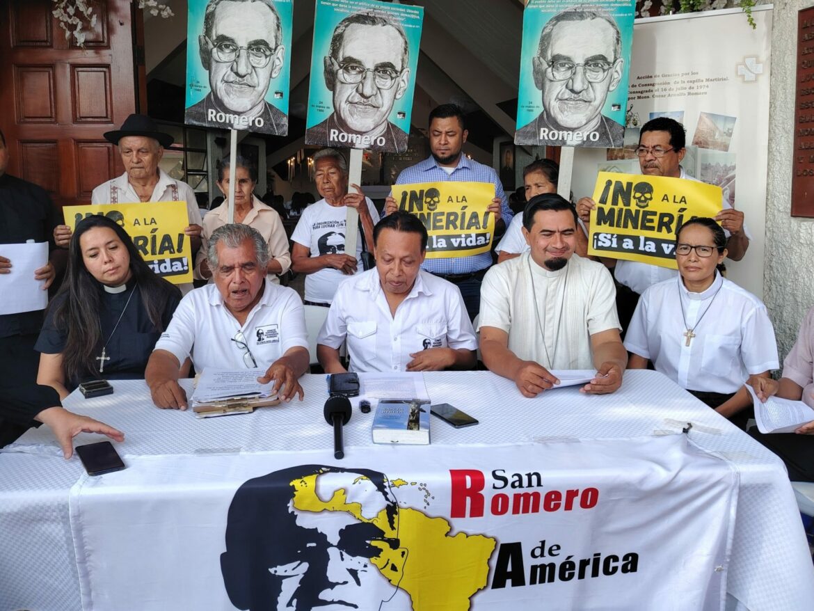 Comité Nacional Monseñor Romero presentará a la CSJ 50 mil firmas para pedir la derogación de la Ley de Minería
