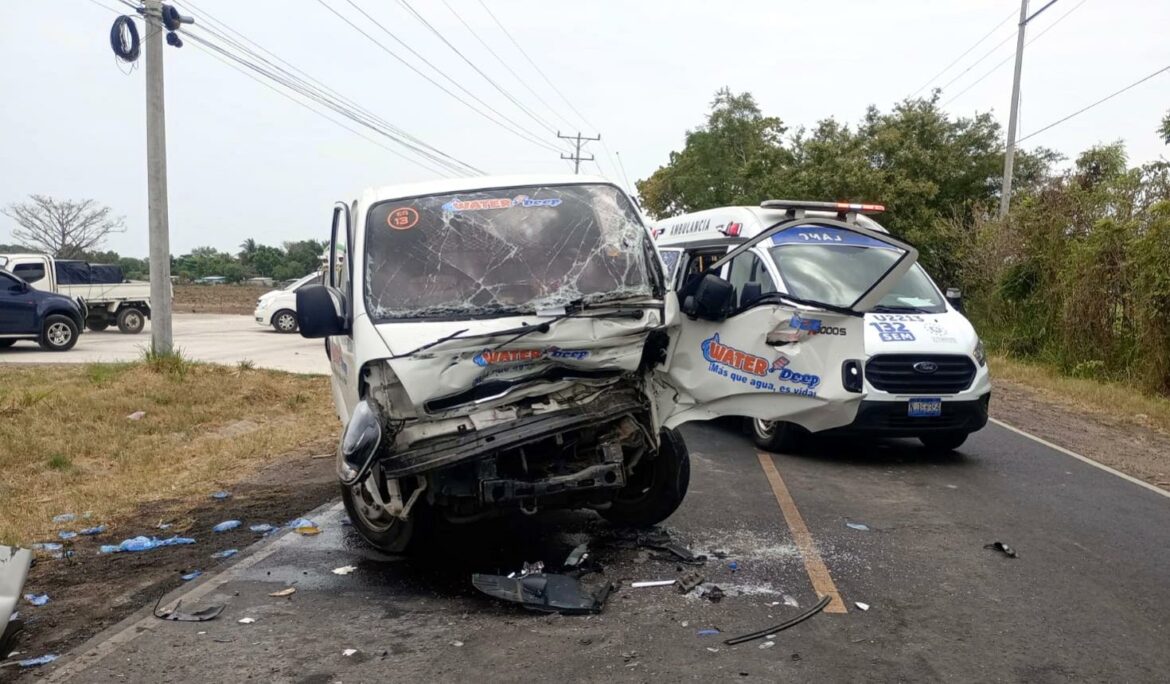 Accidentes dejan a dos lesionados en La Paz y San Vicente