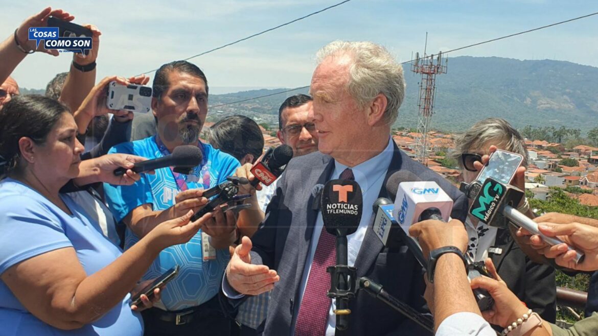 El senador Van Hollen se reunió con el vicepresidente Ulloa y acordaron profundizar en el caso de Kilmar Abrego García