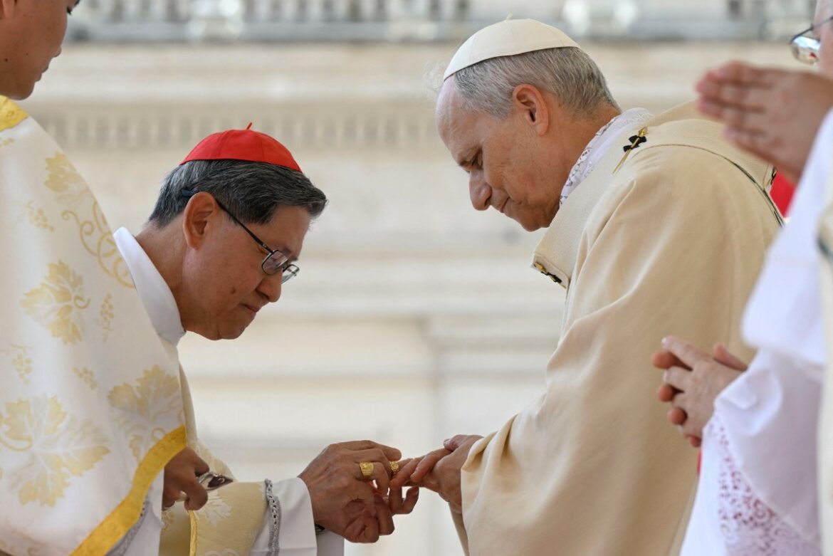 León XIV asumió el papado haciendo un llamado a “construir un mundo donde reine la paz”
