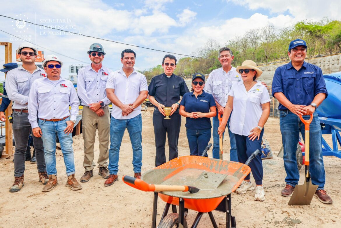 Inicia construcción de una nueva plaza en Surf City: Una nueva inversión que dinamiza la economía