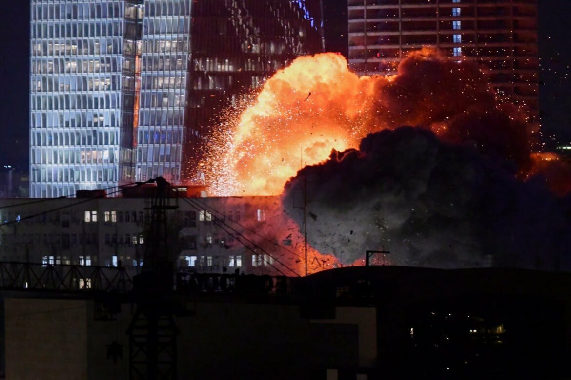 Medios de Irán reportan nuevas explosiones en Teherán