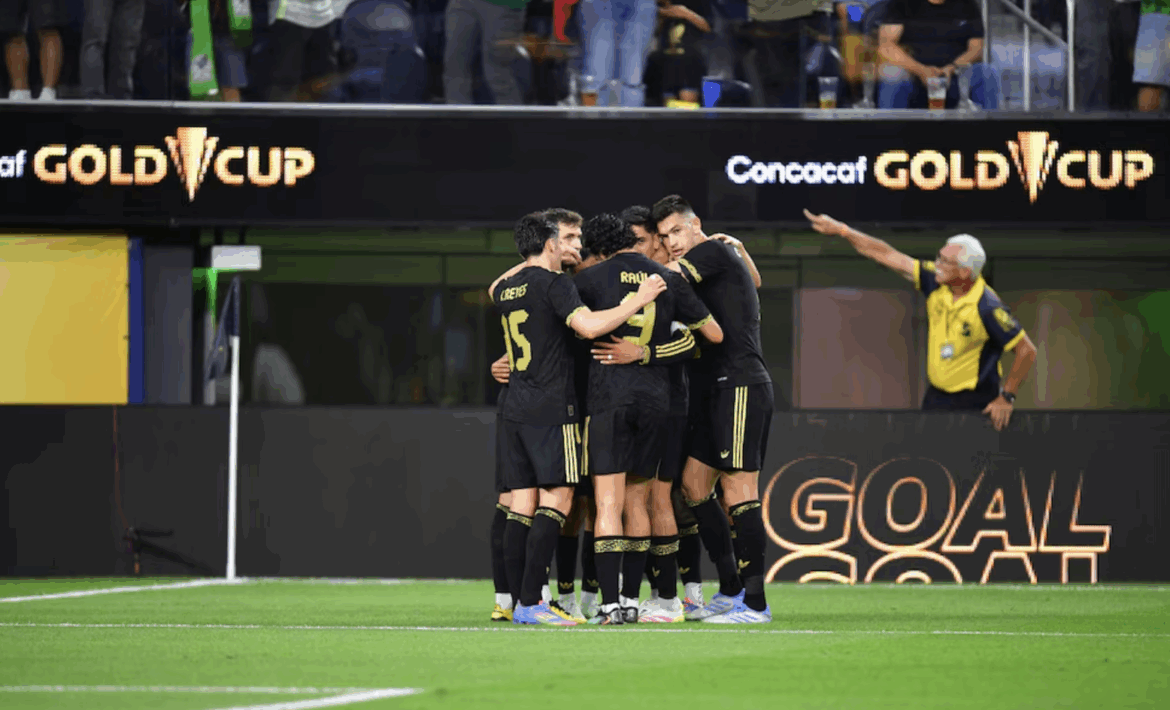 México sufre en su triunfo ante República Dominicana en el partido de apertura de la Copa Oro