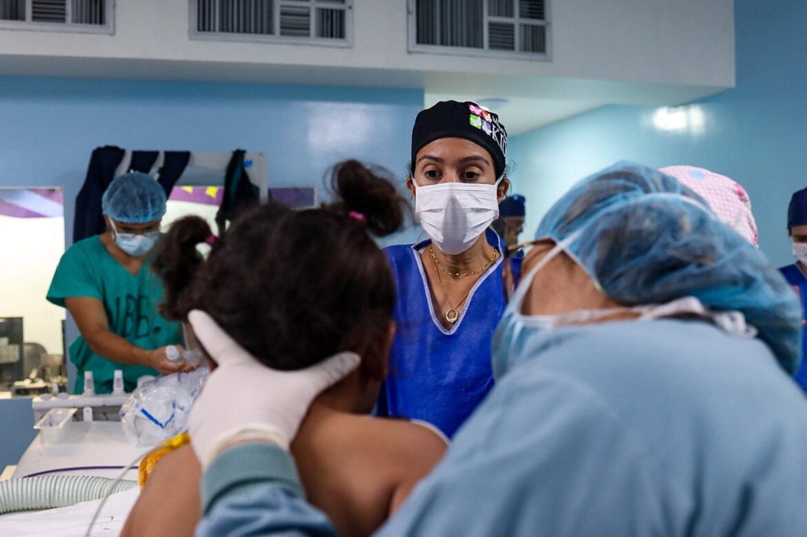 Concluyen con éxito cirugías cardíacas en el Hospital Benjamín Bloom