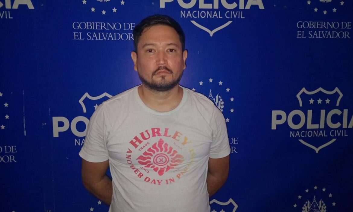 Capturan a sujeto que le disparó a un joven que limpiaba parabrisas en San Salvador