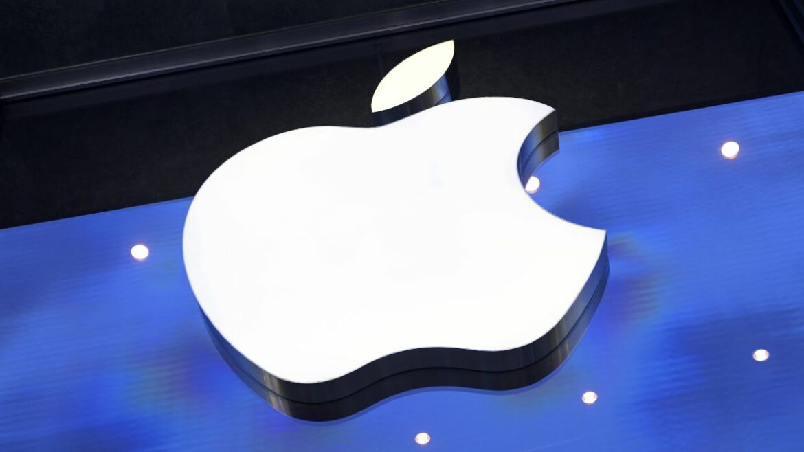 Primer iPhone plegable de Apple llegaría en 2026