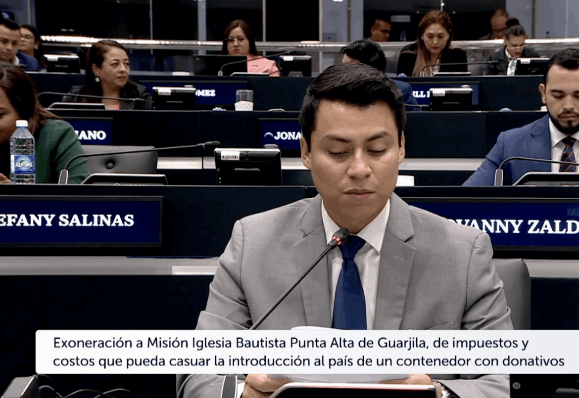Legisladores aprueban exoneración fiscal a iglesia y reforma para misión de la Fuerza Armada en Haití