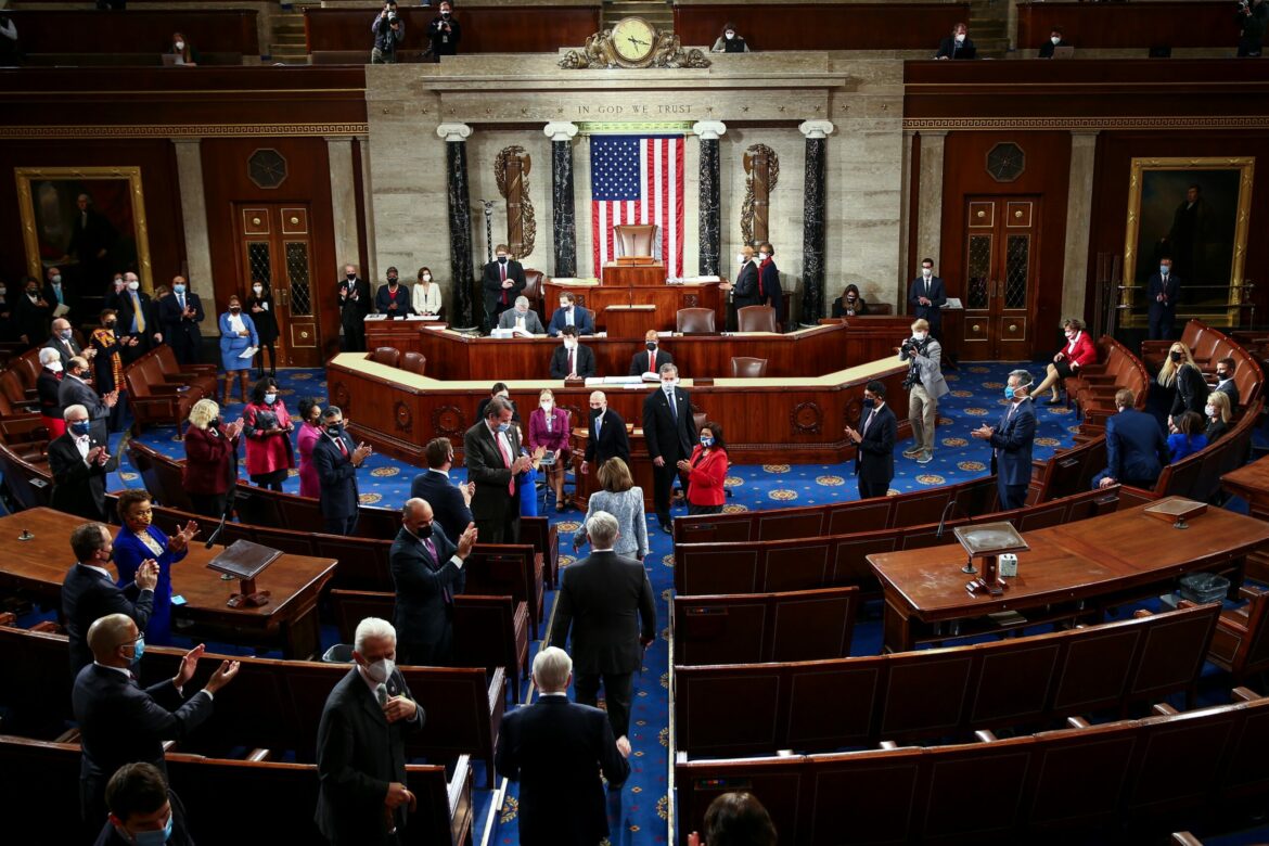 Senado de EEUU vuelve a rechazar propuestas para reabrir el Gobierno de Trump y continúa el cierre financiero
