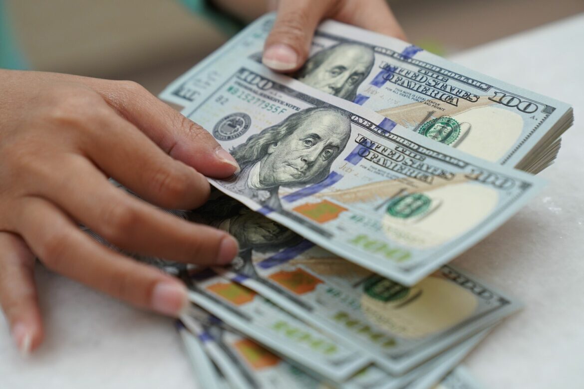 Aprueban exonerar de Impuesto sobre la Renta a los aguinaldos hasta $1,500 y flexibilizar el periodo de pago