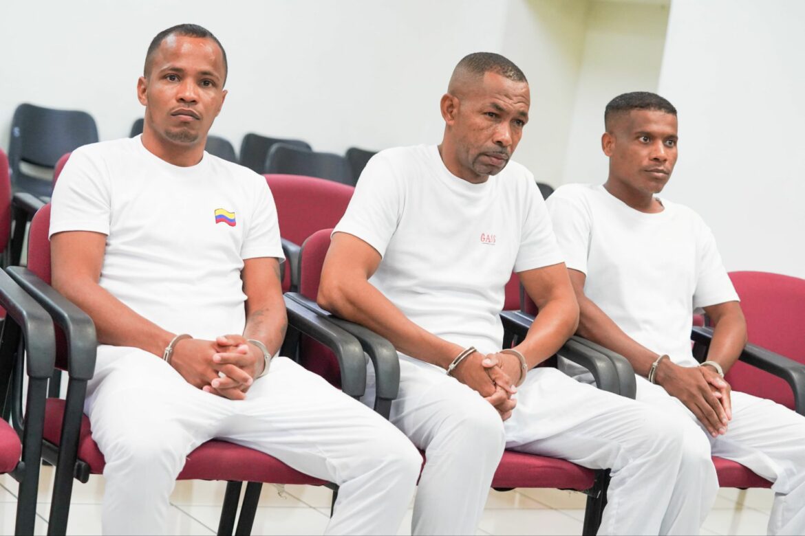 15 años de prisión para tres colombianos por transportar más de $32 millones de cocaína en aguas salvadoreñas