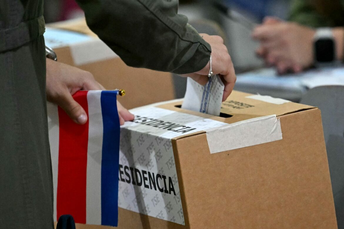 Costarricenses elegirán nuevo presidente y Asamblea Legislativa este domingo