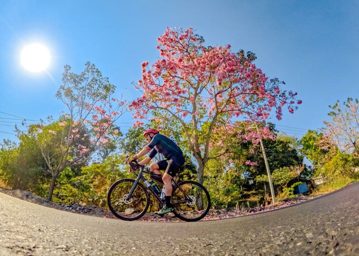 El Salvador celebra el inicio de IRONMAN 70.3