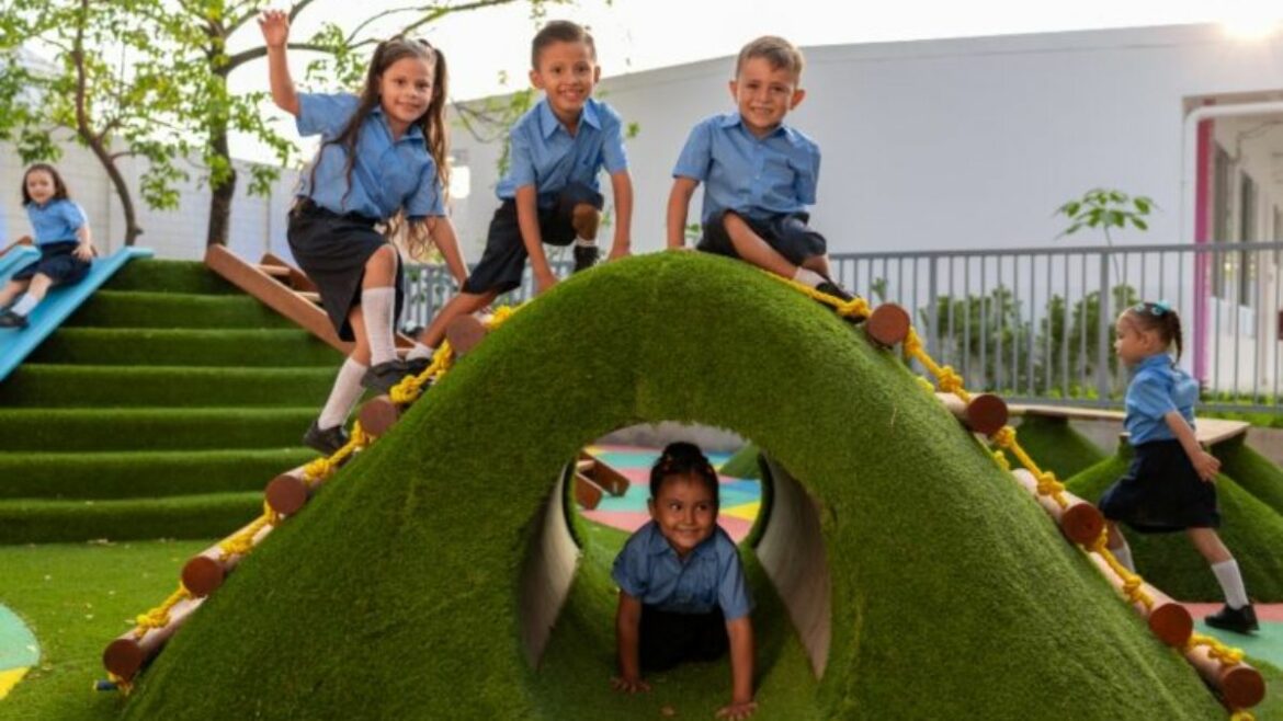 Programa Dos Escuelas por Día eleva la matrícula pública con modernas instalaciones