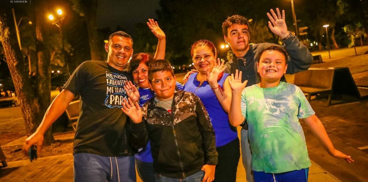 CID Gallup: Más del 80 % de salvadoreños consideran que el país va por el camino correcto