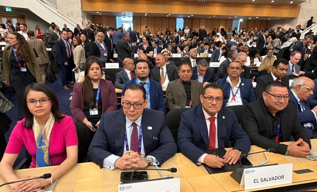 El Salvador sale de la lista corta de la OIT, anuncia el ministro de Trabajo, Rolando Castro