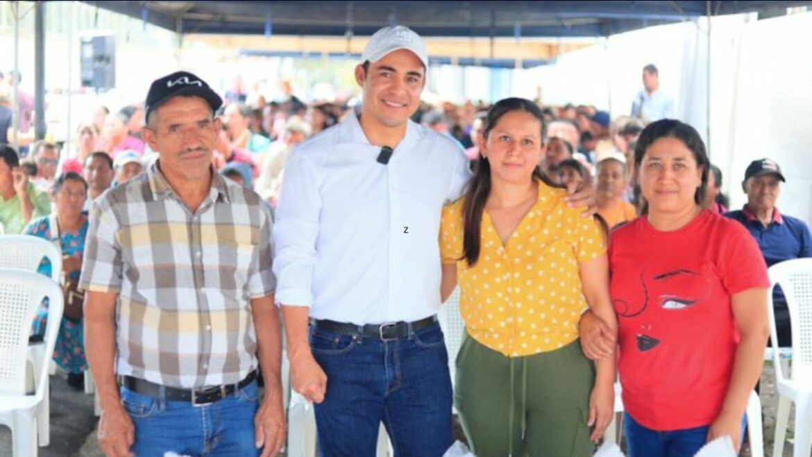 Alcaldía de La Libertad Sur fortalece al sector agrícola con entrega de 663 quintales de fertilizante