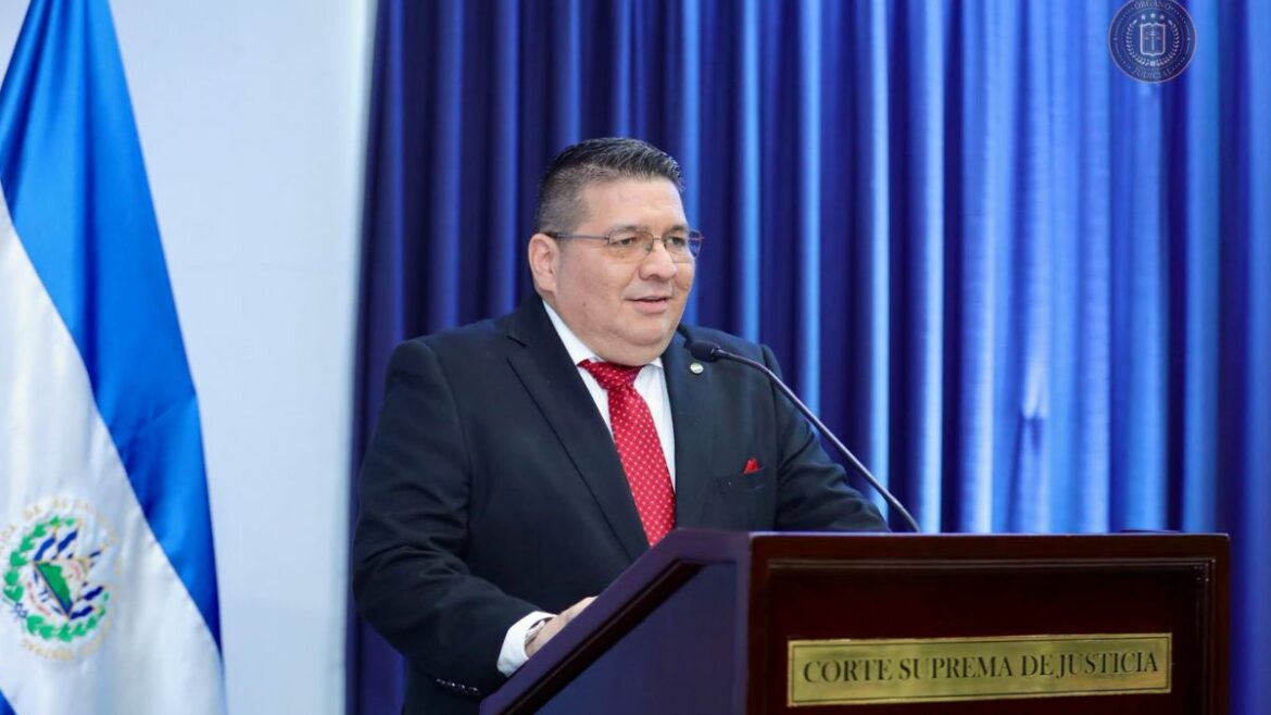 Corte Suprema de Justicia Juramenta a 91 Nuevos Abogados en Junio