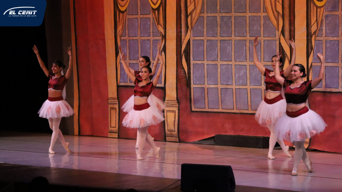 XVI Noche de Bellas Artes reunió talento en el Teatro Nacional de Santa Ana
