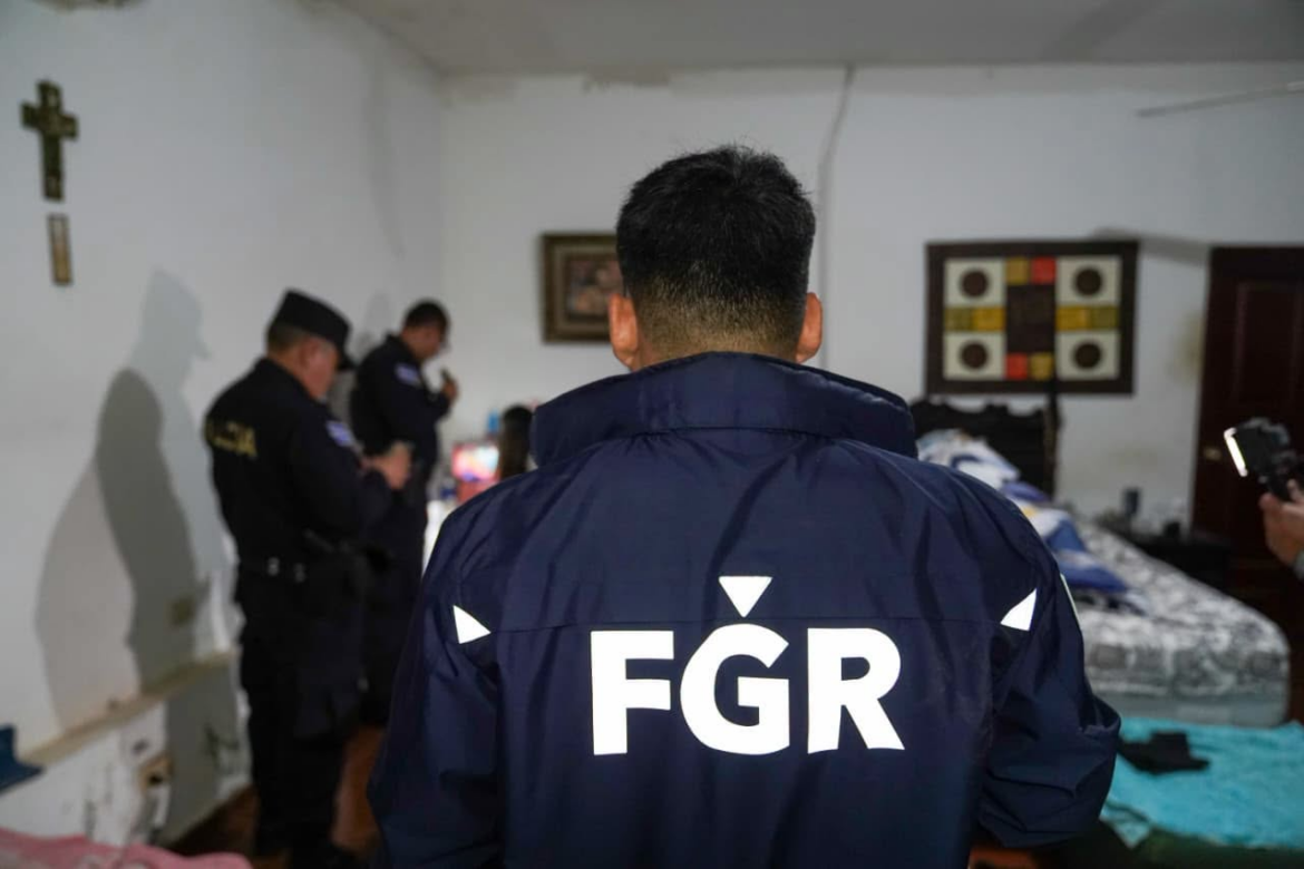 Capturan a seis presuntos integrantes de estructura dedicada al contrabando de celulares y consolas de videojuegos