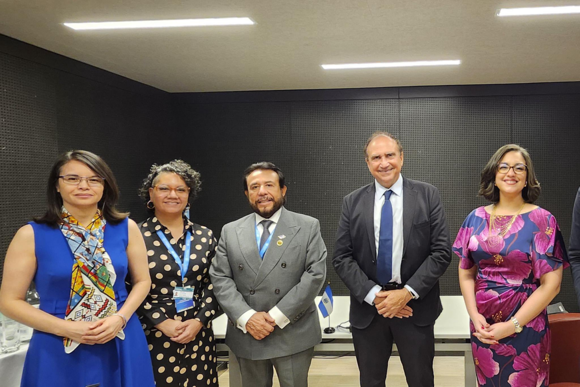 El Salvador y Google fortalecen diálogo para impulsar el desarrollo de la inteligencia artificial