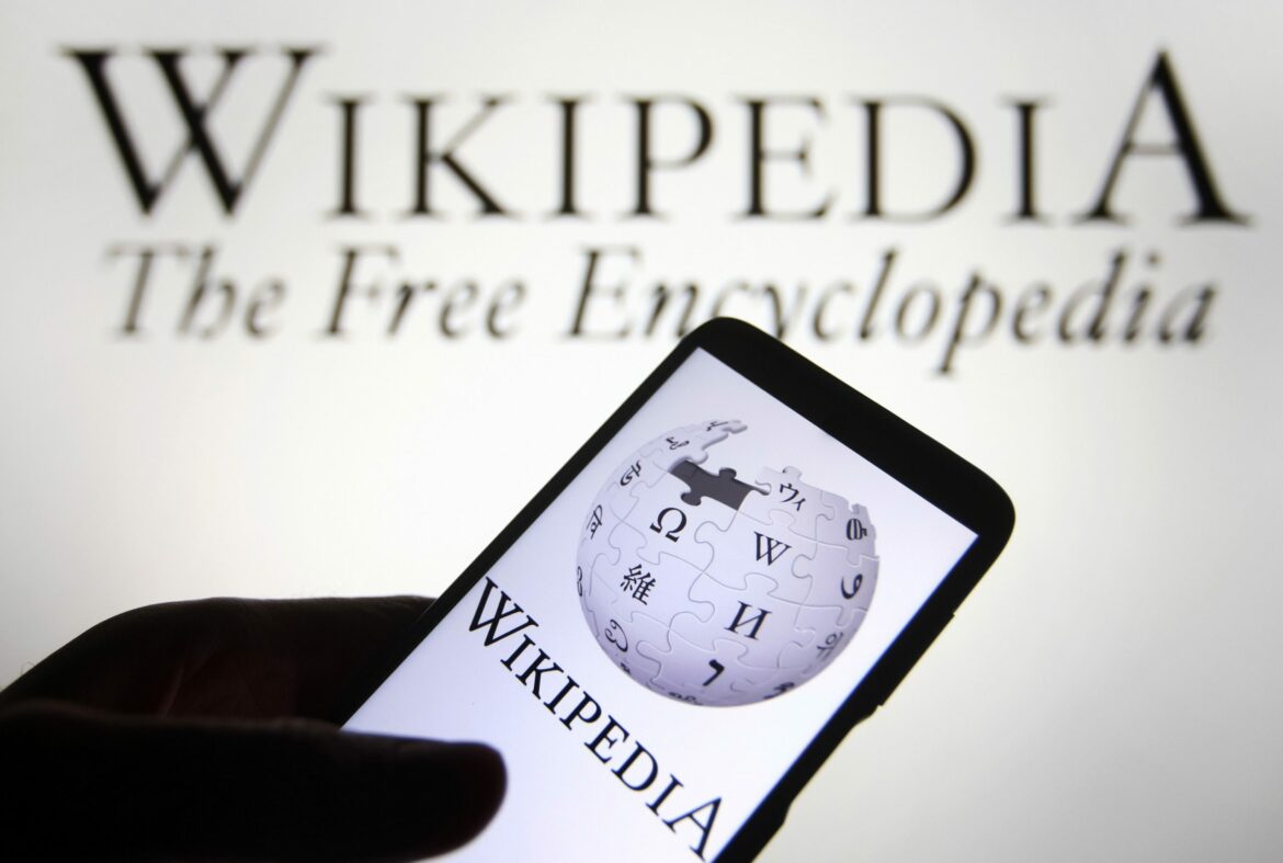 Wikipedia rechaza que la inteligencia artificial edite directamente sus artículos