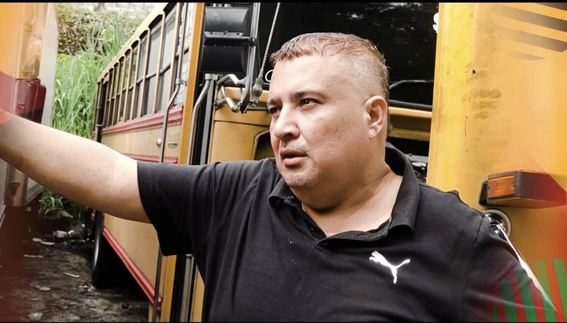 Conductor de Apopa se hace viral tras revelar que tiene 33 hijos con diferentes mujeres