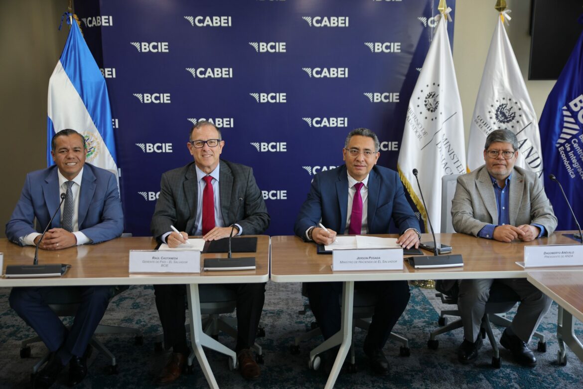 BCIE y El Salvador firman financiamiento para fortalecer el sistema de agua potable Guluchapa
