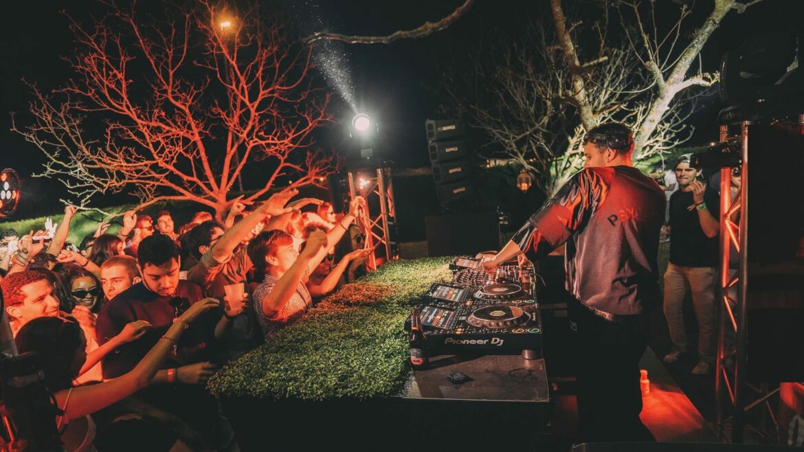 Friends   Family festeja su tercer aniversario con dos eventos que reunirán a la escena electrónica salvadoreña