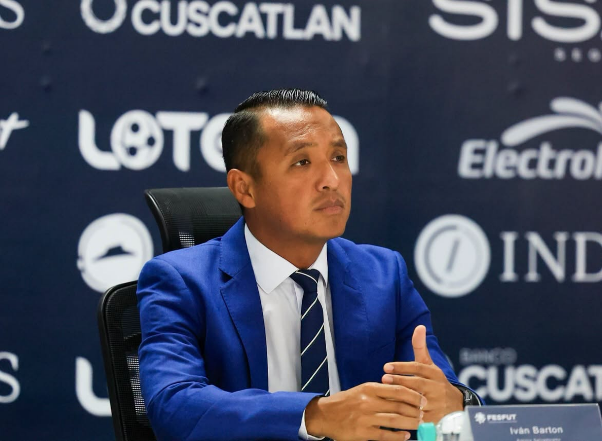 FESFUT reconoce a Iván Barton y David Morán tras hacer historia en el Mundial 2026