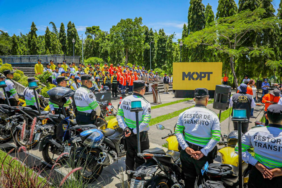 Gobierno desplegará 15,000 elementos para reforzar la seguridad vial durante vacaciones agostinas