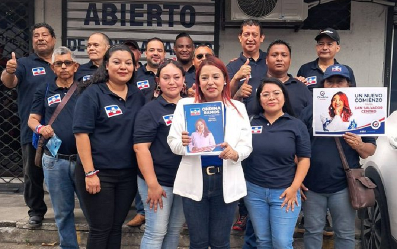 FMLN y ARENA avanzan con nuevas inscripciones de precandidatos
