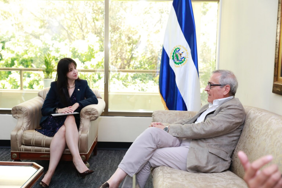 Grupo Piñero explora oportunidades de inversión turística en El Salvador