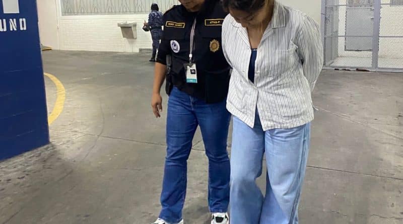 Capturan a vicecónsul guatemalteca por presuntamente participar en un parricidio