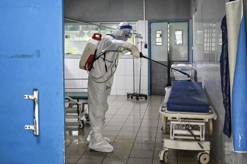 Dos nuevos casos de ébola en Uganda