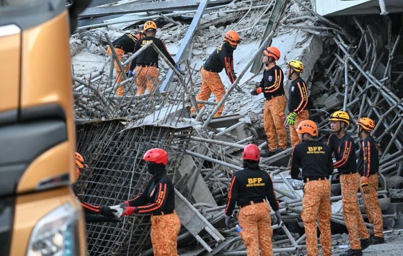 Diecinueve personas podrían estar atrapadas tras el derrumbe de un edificio en Filipinas