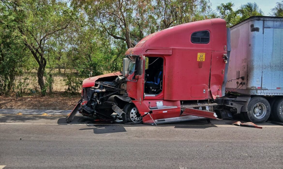 Racha de accidentes viales deja al menos ocho fallecidos