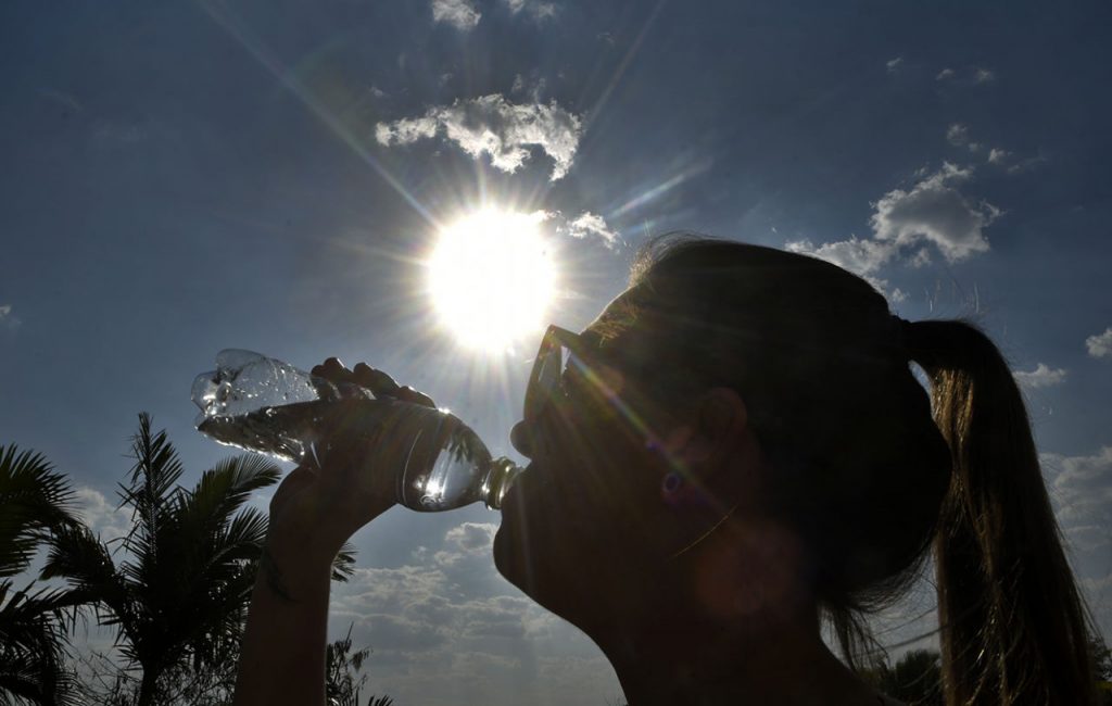 Pronostican lluvias con actividad eléctrica y ambiente caluroso para este sábado