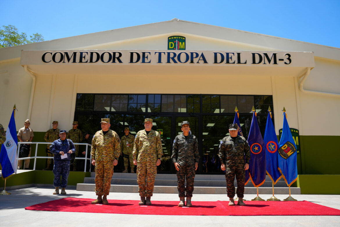Ministerio de Defensa entrega renovadas instalaciones del comedor del destacamento militar no. 3 en La Unión