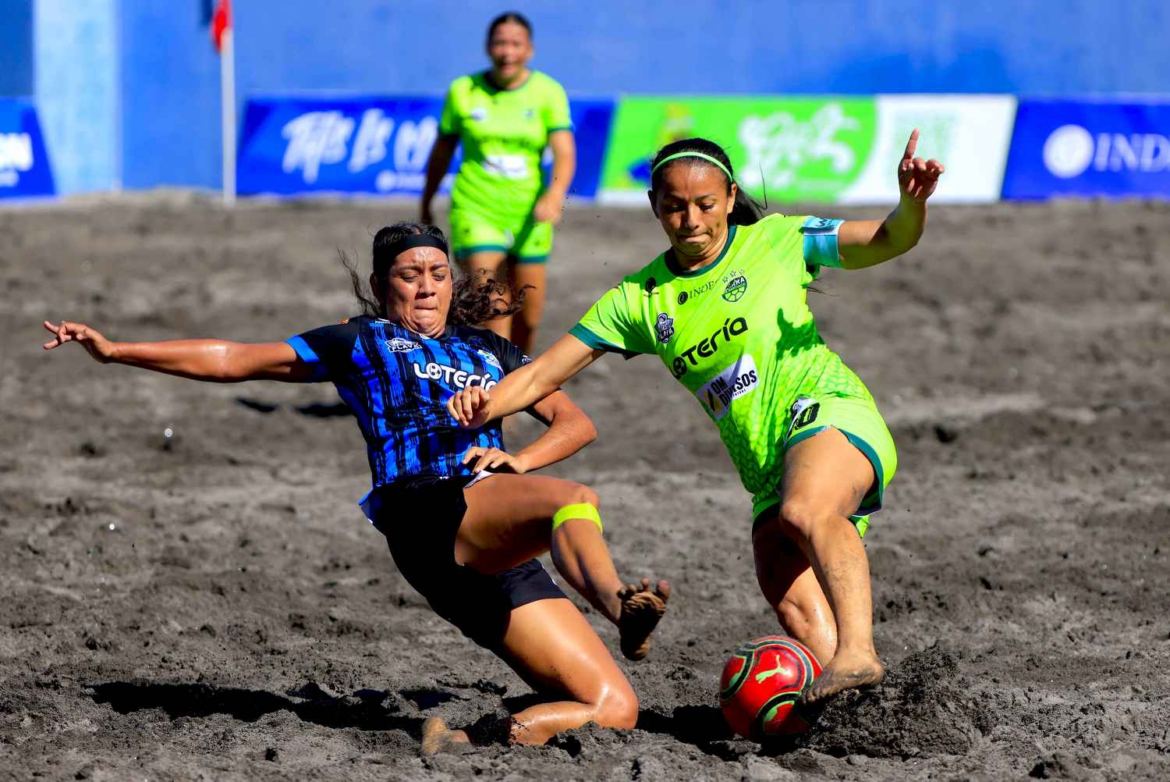 Liga de Fútbol Playa Copa INDES 2026: ocho equipos por rama buscan las semifinales