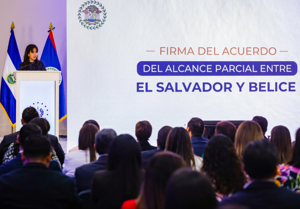 El Salvador y Belice firman acuerdo que abre acceso preferencial a más de 400 líneas arancelarias