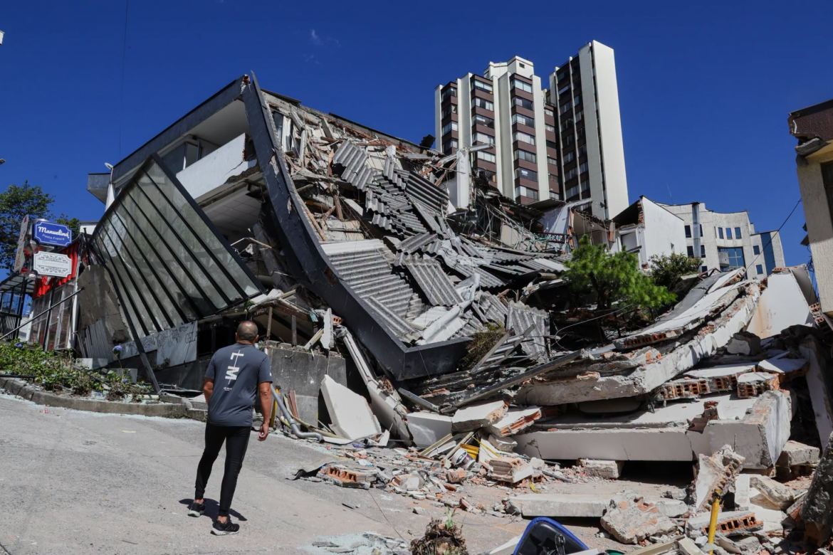 Terremoto de 7.4 en Colombia eleva a 265 la cifra de fallecidos