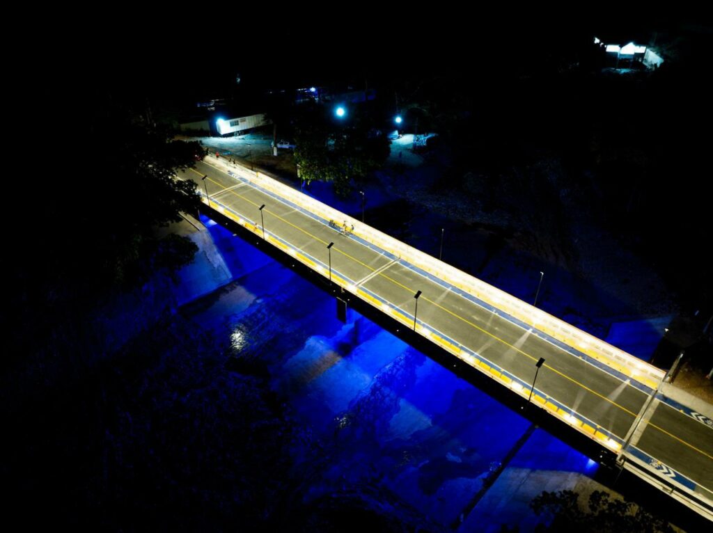 Puente sobre río Guastena beneficia a 6,000 habitantes de Concepción Quezaltepeque
