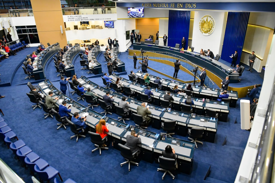 Asamblea autoriza a la DOM transferir tres inmuebles al Ministerio de Educación