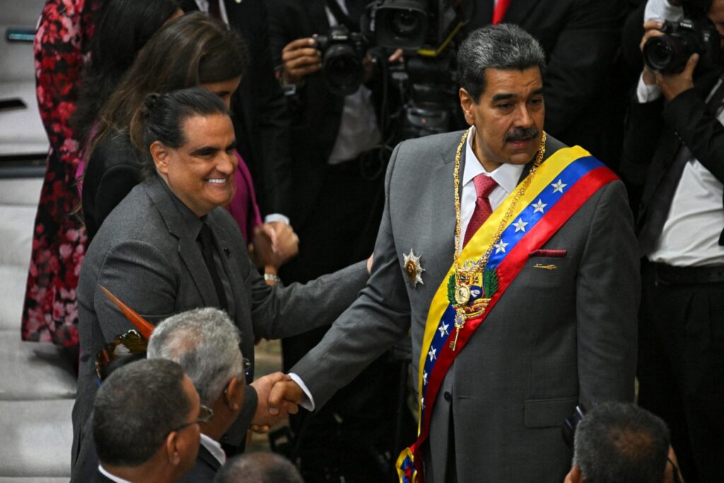 Venezuela deporta a EE. UU. a empresario acusado de ser testaferro de Maduro