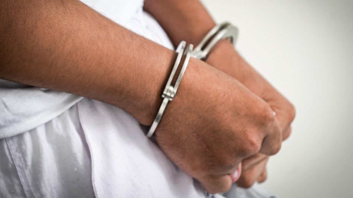 Detención provisional para depravado que se aprovechó de un niño en Santa Ana