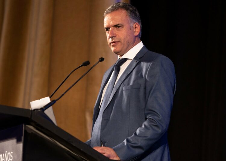 Presidente uruguayo promete endurecer seguridad tras muerte de bebé durante tiroteo