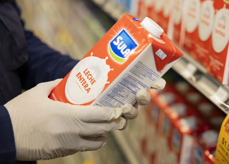 Ordenan retiro de Leche Entera Sula de establecimientos comerciales